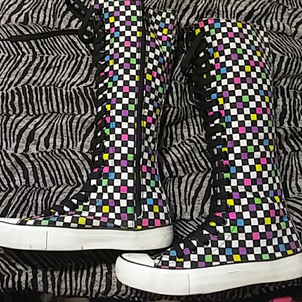 Checkered hi-top converse style shoes
